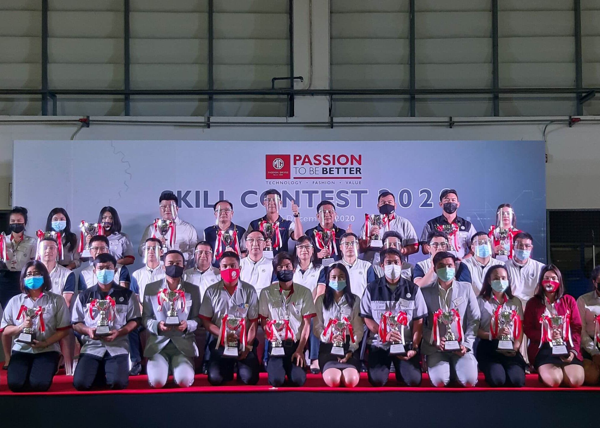 01 กลุ่มบริษัท เบส ออโต้เซลส์ขอแสดงความยินดีกับผู้ที่ได้รับรางวัลทั้ง 14 รางวัลในปี 2020 01 กลุ่มบริษัท เบส ออโต้เซลส์ขอแสดงความยินดีกับผู้ที่ได้รับรางวัลทั้ง 14 รางวัลในปี 2020